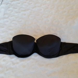 Victoria's Secret Very Sexy Strapless bra